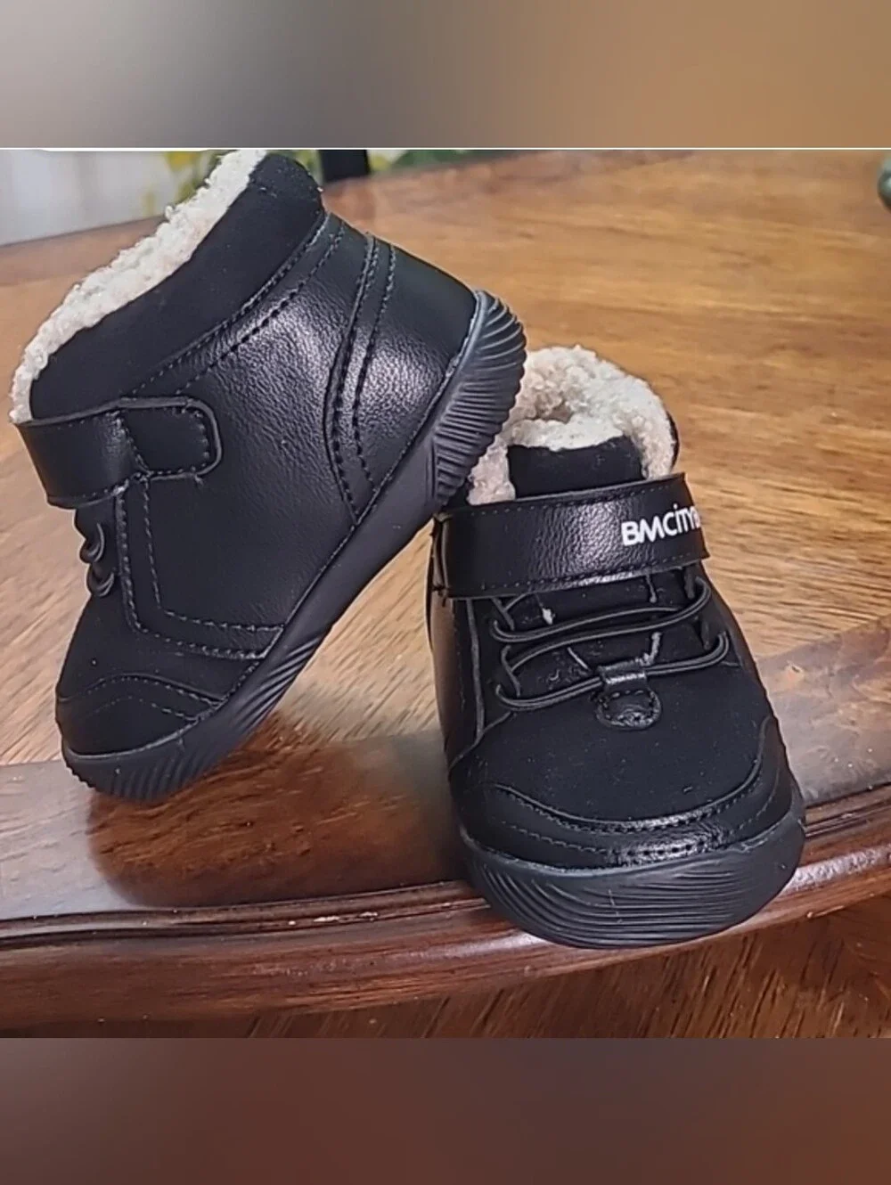 New in packaging! Baby size 6-12 month faux fur black shoe booties walker